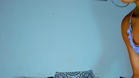 Snapshot of irenephill chatting on 06-08-26, 09:15 Irene Aguirre online show from 06-08-26, 09:15