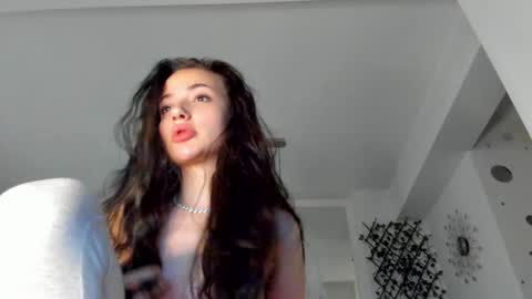 Ir s room online show from 12-20-24, 03:42