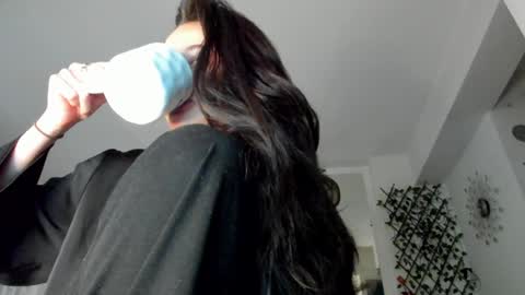 Ir s room online show from 01-17-25, 04:49