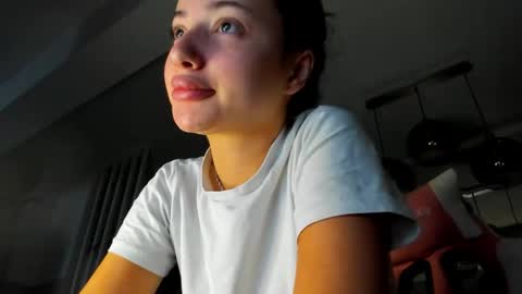 Ir s room online show from 09-26-25, 04:49