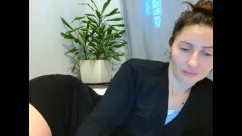 Snapshot of irina9793 chatting on 05-29-26, 05:33 irina online show from 05-29-26, 05:33