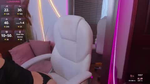 Snapshot of irina_beaux chatting on 09-23-25, 10:13 online show from 09-23-25, 10:13