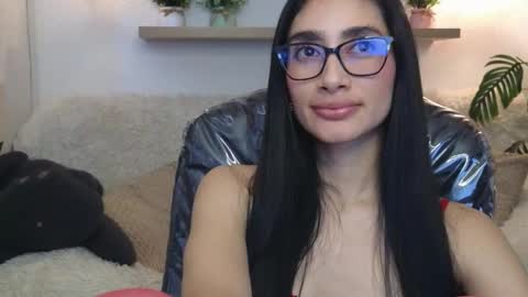 iris  online show from 03-12-26, 02:56