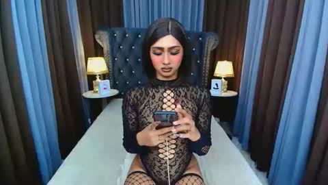 Iris online show from 04-17-26, 05:49