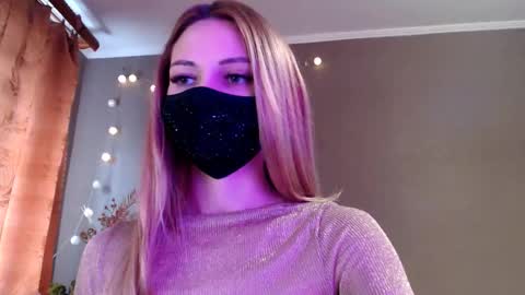 Lily online show from 03-19-26, 02:43