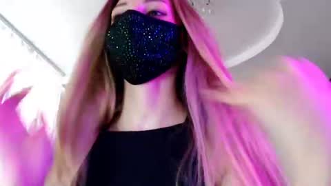 Lily online show from 06-09-26, 03:45