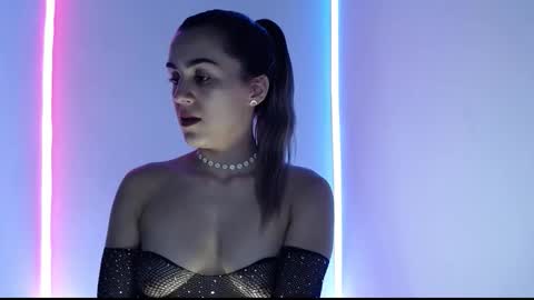 Snapshot of iris_luna_ chatting on 11-04-25, 04:33 Iris Luna  online show from 11-04-25, 04:33