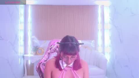 Snapshot of iris_vlahos_s chatting on 11-06-25, 11:15 Iris online show from 11-06-25, 11:15