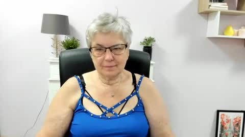 I R I S online show from 06-10-26, 06:45