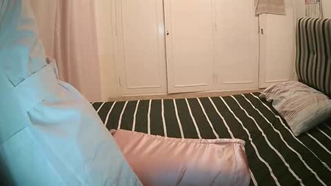 Snapshot of irisgamow chatting on 09-20-25, 02:34 Iris online show from 09-20-25, 02:34