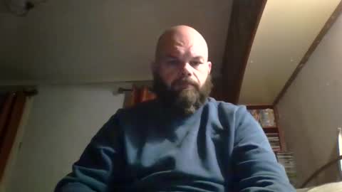 Snapshot of irishadz chatting on 10-17-25, 01:42 irishadz online show from 10-17-25, 01:42