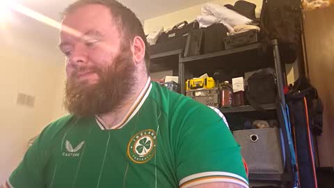 twitter theirishman205 online show from 12-22-25, 12:57