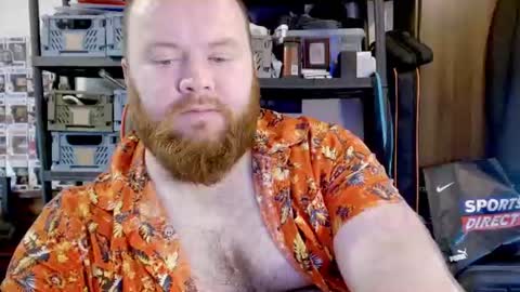 Snapshot of irishdaddy24 chatting on 06-27-26, 12:22 twitter theirishman205 online show from 06-27-26, 12:22