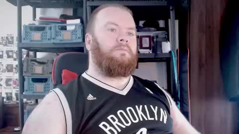 Snapshot of irishdaddy24 chatting on 07-06-26, 12:35 twitter theirishman205 online show from 07-06-26, 12:35