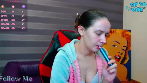 Iris online show from 11-11-25, 04:45