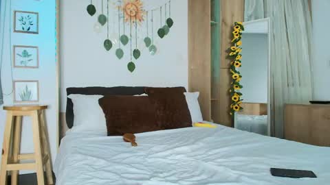 Snapshot of irisrossee_ chatting on 05-07-26, 03:01 Iris Rosse online show from 05-07-26, 03:01