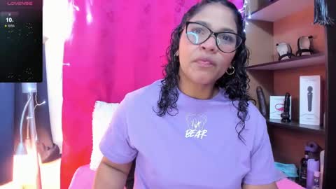 Snapshot of iriss_25 chatting on 01-09-25, 01:45 iris online show from 01-09-25, 01:45