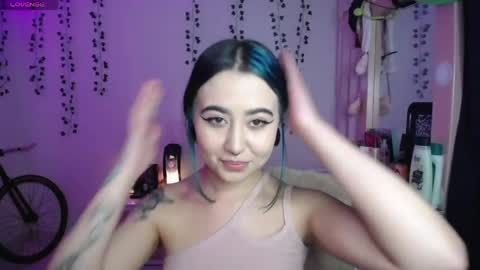 Snapshot of iriss_sky chatting on 04-20-26, 02:47 Iris online show from 04-20-26, 02:47