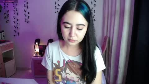 Snapshot of iriss_sky chatting on 04-25-26, 04:26 Iris online show from 04-25-26, 04:26