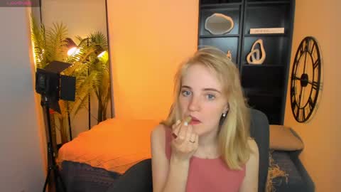 Irma online show from 05-25-26, 10:43