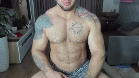 ironhulk22 online show from 01-05-25, 07:17