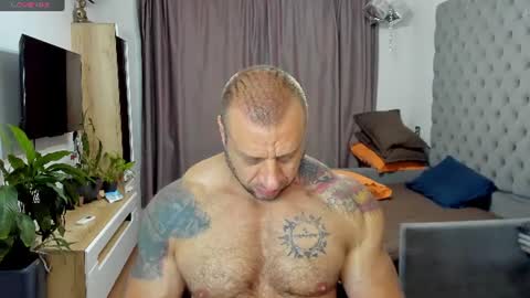 Snapshot of ironhulk22 chatting on 07-15-26, 09:58 ironhulk22 online show from 07-15-26, 09:58