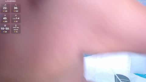 Snapshot of irresistiblemilf chatting on 01-20-25, 12:18 Sandy online show from 01-20-25, 12:18