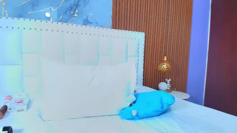 Snapshot of irresistiblemilf chatting on 02-27-25, 12:45 Sandy online show from 02-27-25, 12:45
