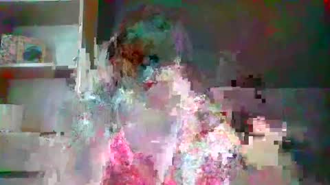 Snapshot of irresistibleparis chatting on 05-08-26, 05:46 Paris online show from 05-08-26, 05:46