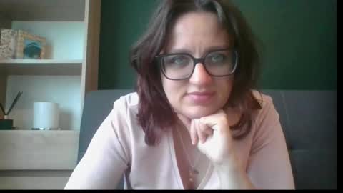 Snapshot of irresistibleparis chatting on 05-21-26, 05:36 Paris online show from 05-21-26, 05:36