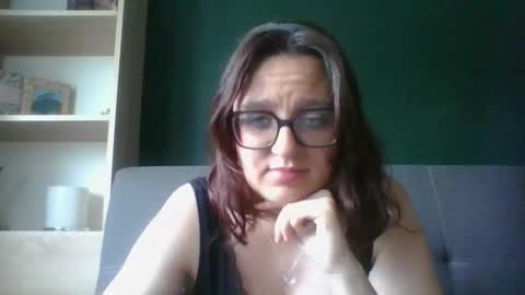 Snapshot of irresistibleparis chatting on 06-03-26, 05:32 Paris online show from 06-03-26, 05:32