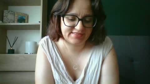 Snapshot of irresistibleparis chatting on 07-03-26, 05:25 Paris online show from 07-03-26, 05:25