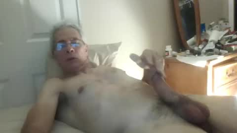 irrintzi60 online show from 12-04-25, 11:02