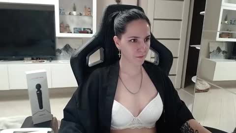 Irwi Tomboy online show from 12-15-24, 11:31