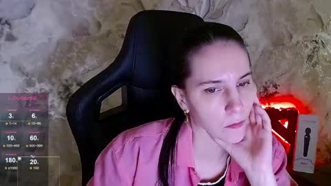 Snapshot of irwi_tomboy chatting on 06-01-26, 02:41 Irwi Tomboy online show from 06-01-26, 02:41