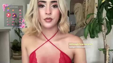Snapshot of isa__fox_1 chatting on 06-18-26, 12:53 Isabella online show from 06-18-26, 12:53