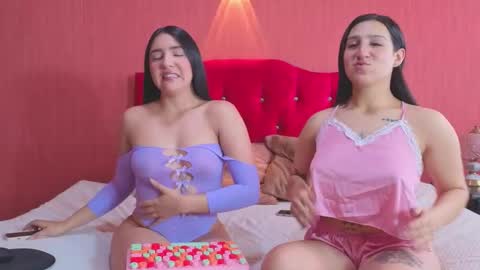 Isa and Natasha online show from 10-23-25, 01:32