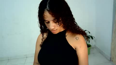isa_bellaxx23 online show from 06-09-26, 11:27