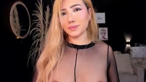 Isa Cortes  online show from 07-15-26, 02:33