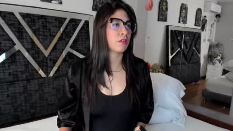 oIssaJonneso online show from 10-25-25, 12:23