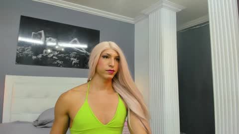 Isa Lancaster online show from 02-03-25, 08:03