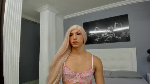 Isa Lancaster online show from 03-08-25, 07:31