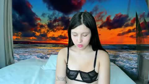 Isa and Leo online show from 11-29-25, 08:45