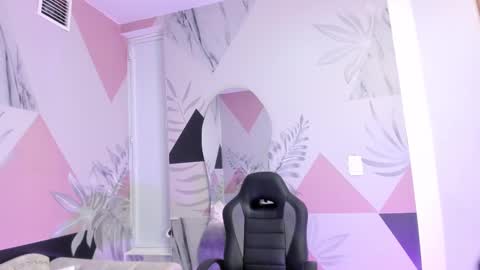    online show from 03-07-25, 10:13