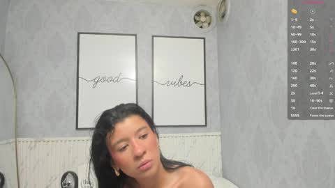 Snapshot of isa_little4u chatting on 04-22-26, 10:17 online show from 04-22-26, 10:17