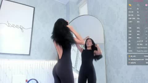 Snapshot of isa_little4u chatting on 05-11-26, 02:45 online show from 05-11-26, 02:45