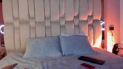 Isa  online show from 04-08-26, 04:23