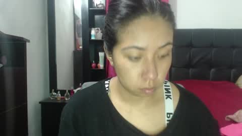 Snapshot of isa_mey chatting on 12-23-24, 02:13 Isa online show from 12-23-24, 02:13