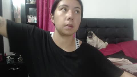 Snapshot of isa_mey chatting on 01-10-25, 02:35 Isa online show from 01-10-25, 02:35
