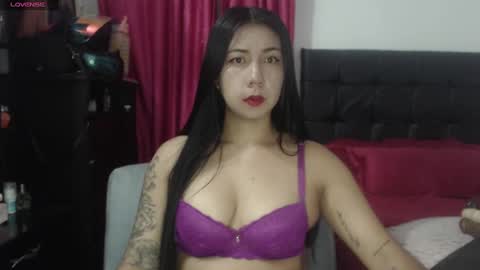 Snapshot of isa_mey chatting on 02-07-25, 01:47 Isa online show from 02-07-25, 01:47
